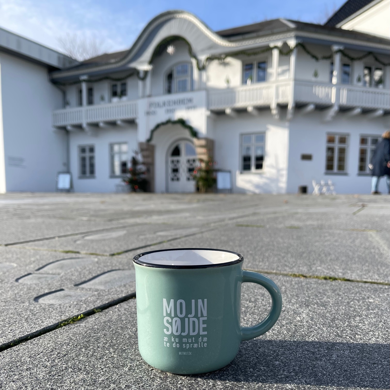 Mojn Søjde     Mut